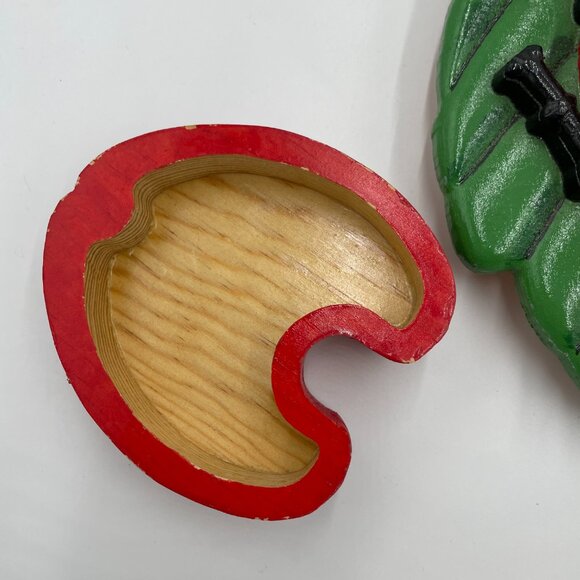 Handmade Ladybug Box Painted Ladybeetle Leaf Wooden Keepsake Trinket Home Decor - Picture 4 of 7